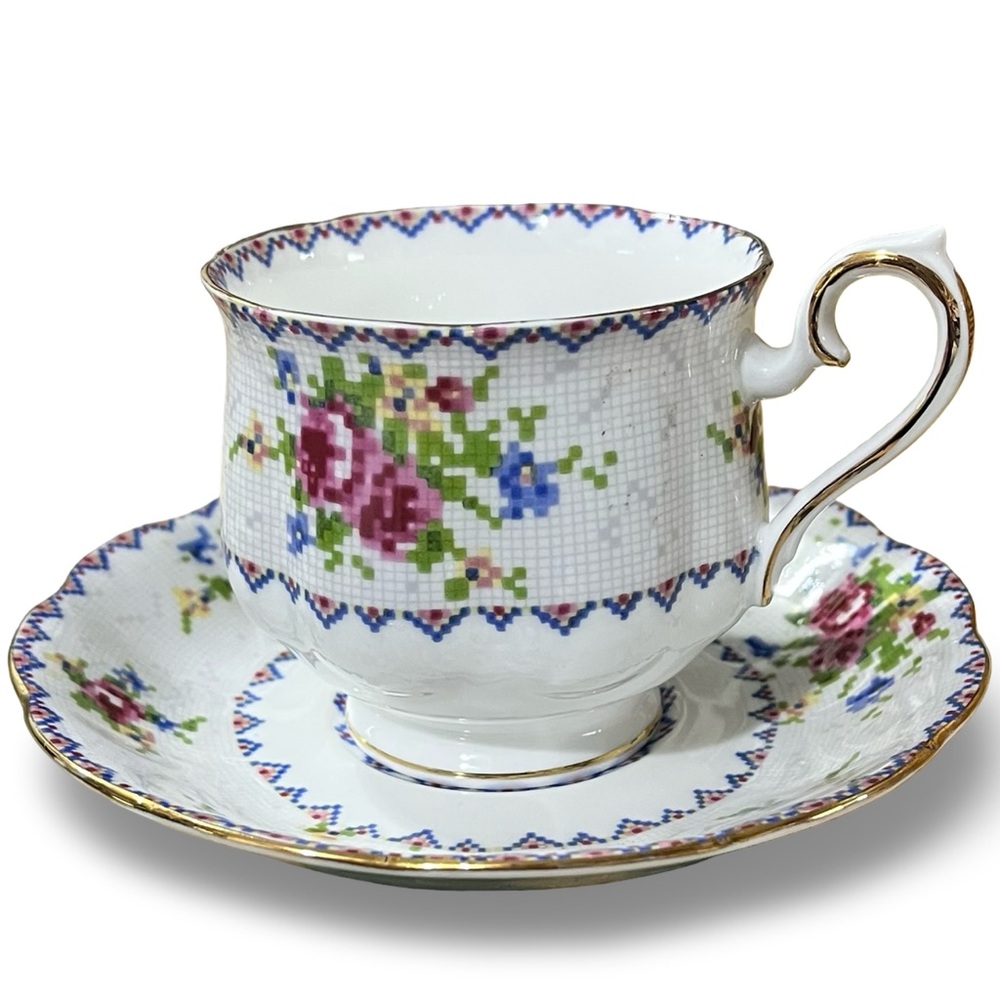 Royal Albert Bone China “Petit Point” Teacup and Saucer Set - Picture 5 of 8